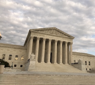 Photo of U.S. Supreme Court