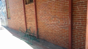 pub_u_cs_30_-_fullerton_alley.jpg