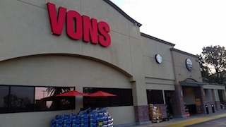 Vons Supermarket